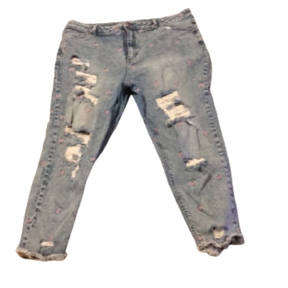 Tinseltown Jeans Pink Butterfly Embroidery Rigid Ripped Stonewash